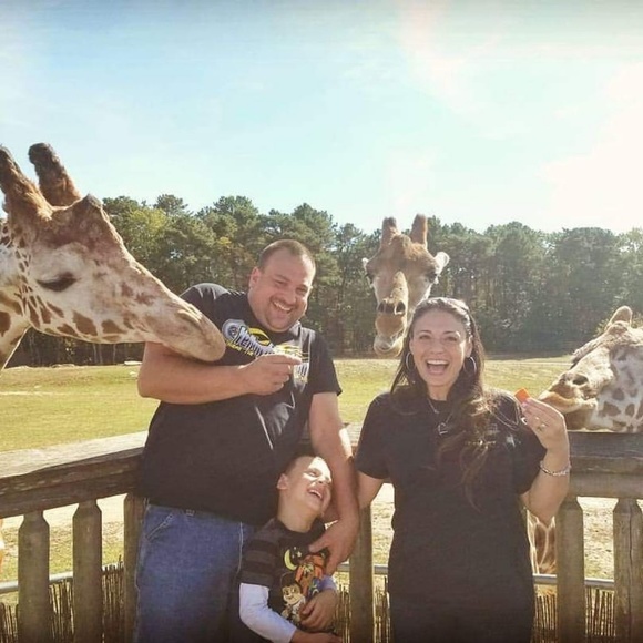 Meet your Posher, Melissa - Picture 3 of 8